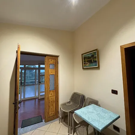 Roi Apartament *
