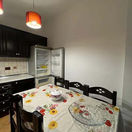 Lägenhet Roi Apartament